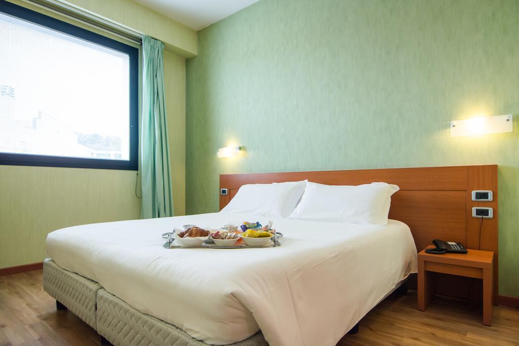 Hotel Concorde Camerano Exteriör bild